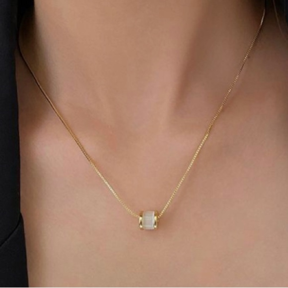 Cateye stone necklace